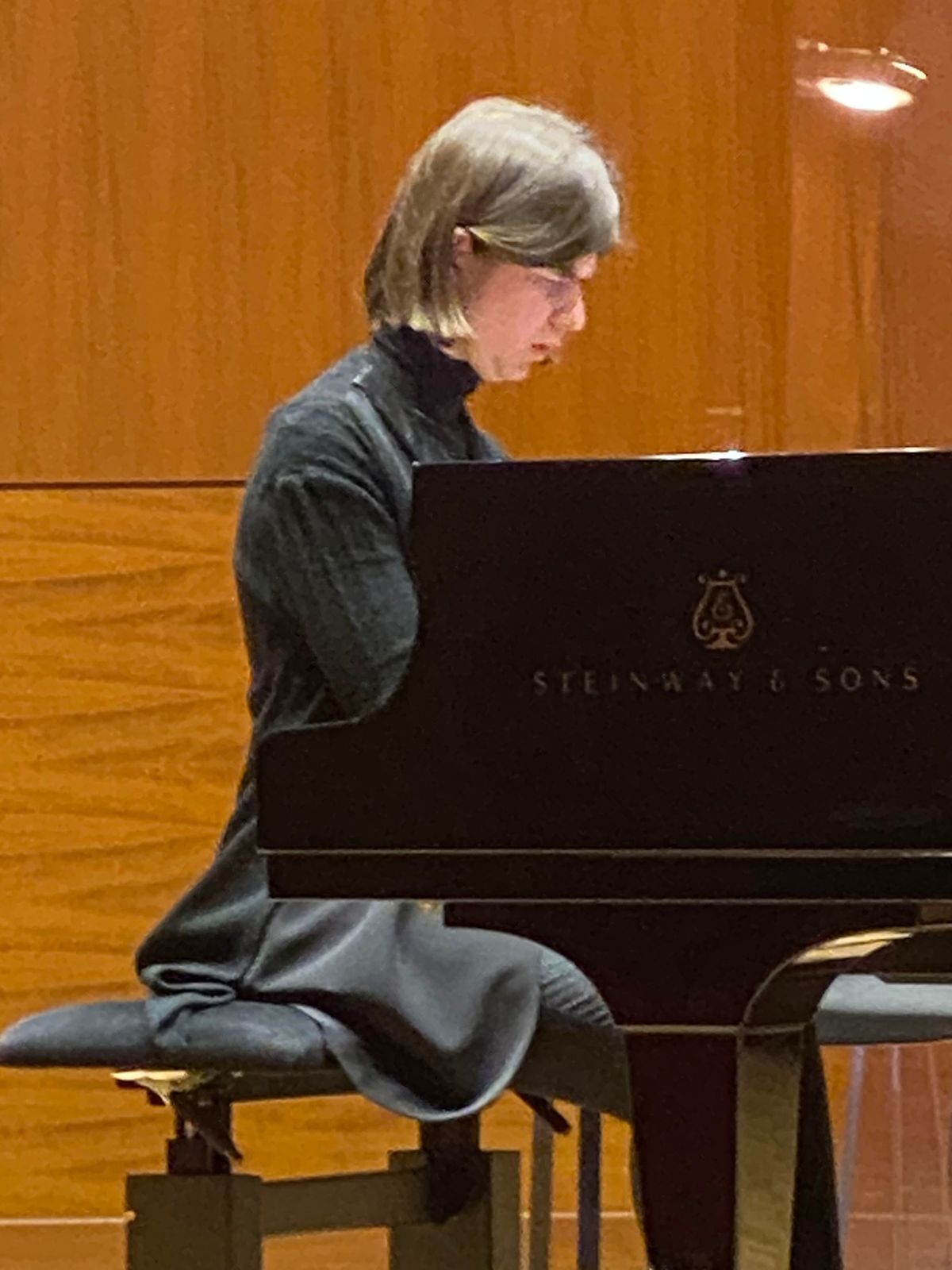 Anna allo Steinway